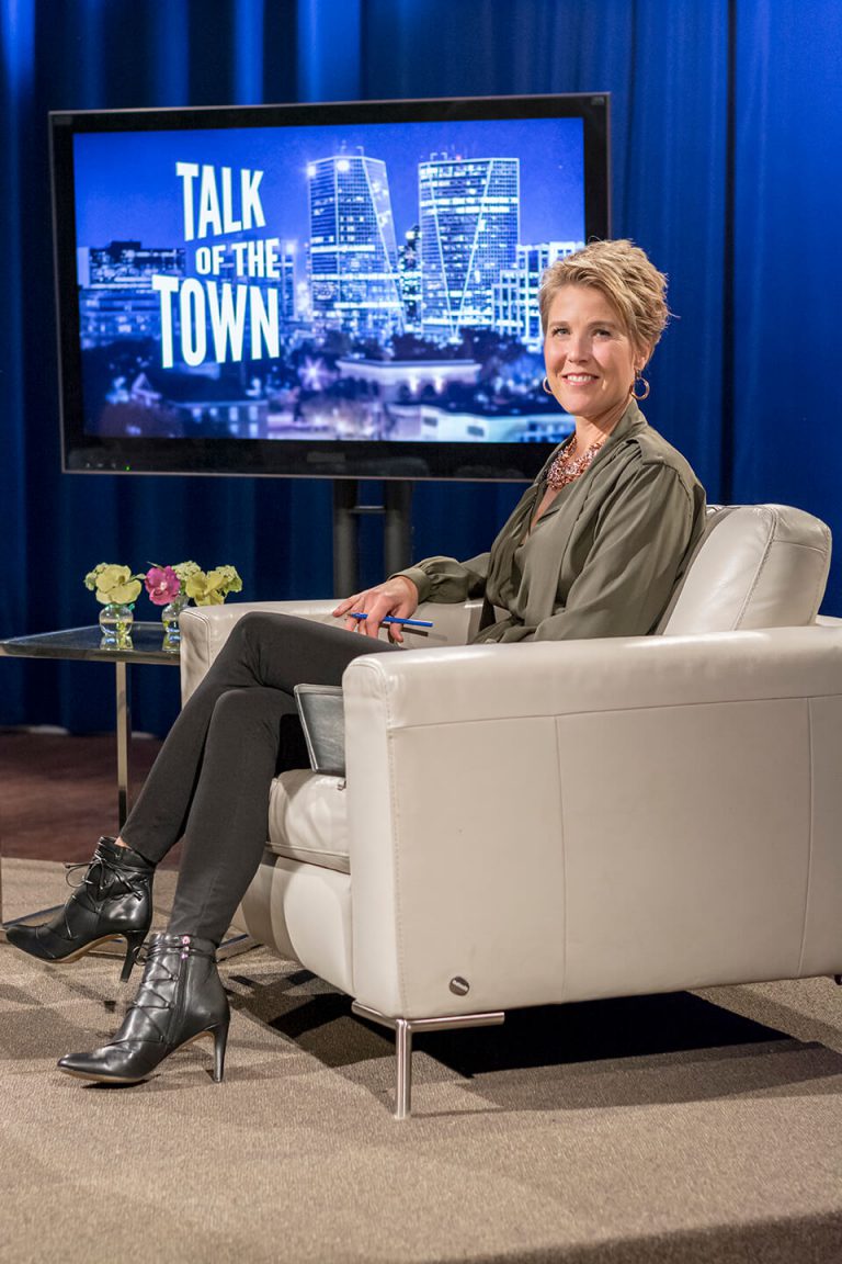 Watch Talk of The Town with Lisa Peters July 1016 Lisa Peters